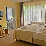 Penta Lux Hotel