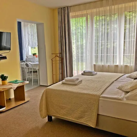 Penta Lux Hotel